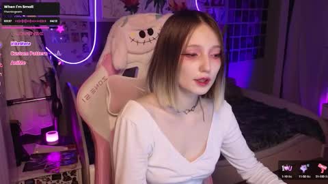 Evie online show from September 16, 2025, 8:54 pm