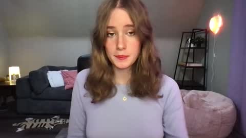 Evie3 online show from February 1, 2025, 12:18 am