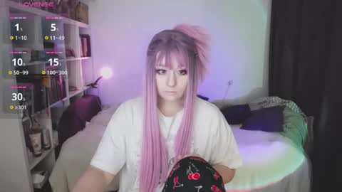 Snapshot of eviecuster chatting on July 8, 2026, 8:02 pm Im gonna be on in 2 hours online show from July 8, 2026, 8:02 pm