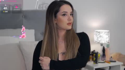 Evie online show from January 30, 2025, 8:42 pm