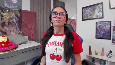 Snapshot of eviiegothell chatting on July 14, 2026, 12:33 pm eviiegothell online show from July 14, 2026, 12:33 pm