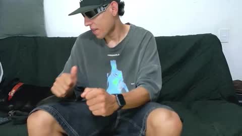 evil_boss1 online show from April 9, 2026, 11:10 pm