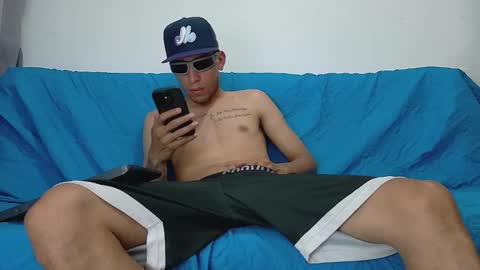 Snapshot of evil_boss1 chatting on June 2, 2026, 7:05 pm evil_boss1 online show from June 2, 2026, 7:05 pm