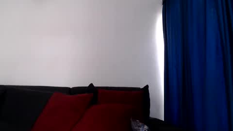 evilheart_69 online show from February 2, 2026, 6:39 pm