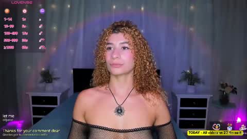 Snapshot of evoletbee chatting on April 30, 2026, 1:39 pm Evolet online show from April 30, 2026, 1:39 pm