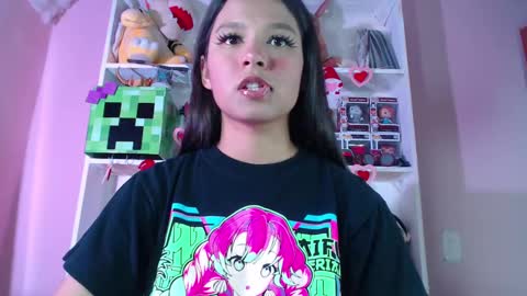 Im Evy online show from March 8, 2025, 10:24 pm