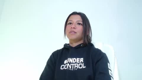 Im Evy online show from February 1, 2026, 7:40 am