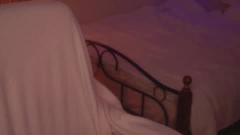 Alyson online show from December 10, 2024, 9:33 pm