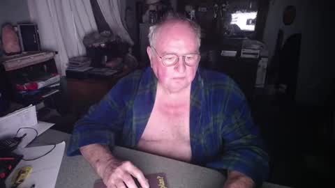 EXCEOS online show from December 22, 2024, 3:33 pm