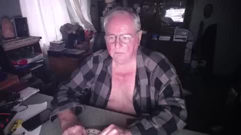 EXCEOS online show from January 3, 2025, 4:27 pm