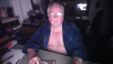 EXCEOS online show from February 1, 2025, 3:18 pm