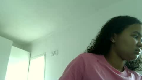 courtney online show from November 18, 2025, 7:24 am