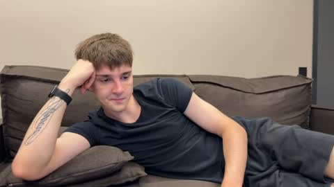 exclusiveflexboy online show from July 15, 2026, 9:09 pm