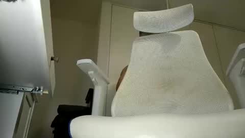 Snapshot of exhibapoil chatting on June 4, 2026, 11:27 am exhibapoil online show from June 4, 2026, 11:27 am