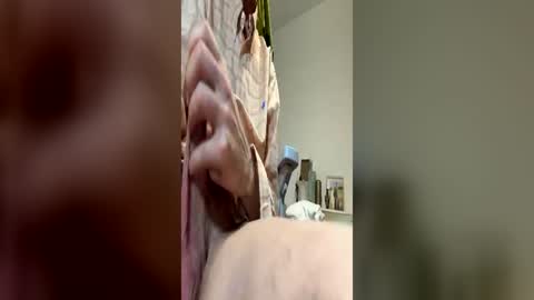Snapshot of exhibapoil chatting on July 1, 2026, 7:21 am exhibapoil online show from July 1, 2026, 7:21 am