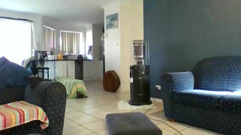 exhibitionnude online show from May 27, 2026, 11:02 pm