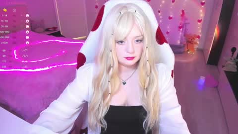  Amy  online show from February 20, 2025, 12:47 pm