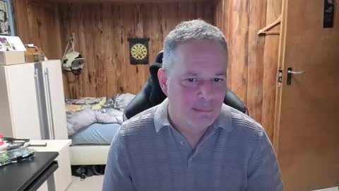 Snapshot of exibe1219 chatting on January 2, 2025, 12:57 pm exibe1219 online show from January 2, 2025, 12:57 pm