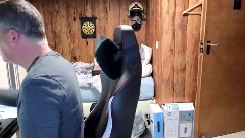 Snapshot of exibe1219 chatting on February 7, 2025, 9:58 am exibe1219 online show from February 7, 2025, 9:58 am