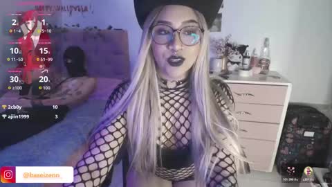 Snapshot of exodiakinky chatting on October 21, 2025, 4:46 am Goddess Exodia please help me reach 100 thumbs up online show from October 21, 2025, 4:46 am