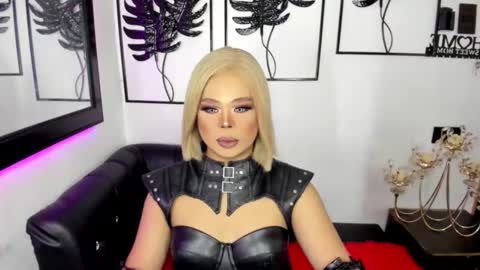 Snapshot of exotic_lindsay chatting on May 25, 2026, 5:52 pm Lindsay online show from May 25, 2026, 5:52 pm