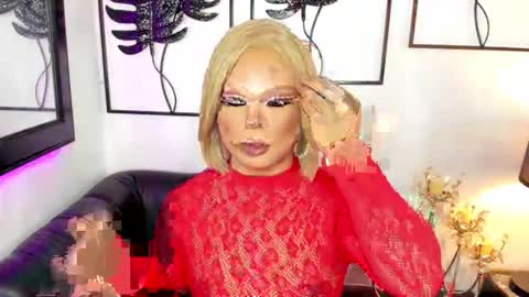 Snapshot of exotic_lindsay chatting on May 28, 2026, 6:38 pm Lindsay online show from May 28, 2026, 6:38 pm