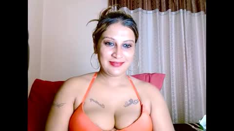 exoticindian37 online show from October 15, 2025, 3:12 pm