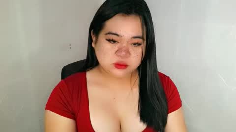 SHANTAL MARIE online show from December 2, 2025, 11:37 am