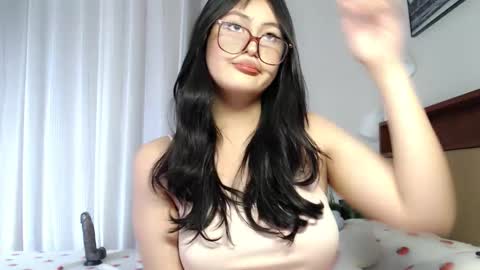Snapshot of expensive_candyx chatting on March 12, 2026, 8:09 am Candy online show from March 12, 2026, 8:09 am