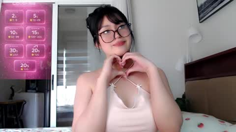 Snapshot of expensive_candyx chatting on April 12, 2026, 6:51 am Candy online show from April 12, 2026, 6:51 am