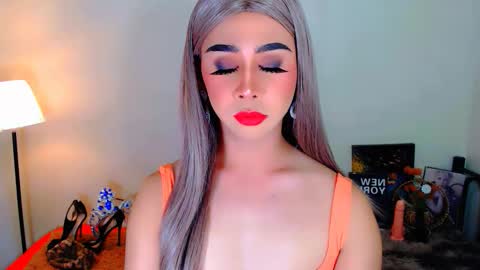 expensive_elise online show from March 4, 2026, 3:51 pm