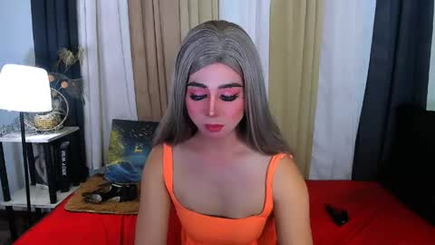 expensive_elise online show from April 21, 2026, 5:28 pm
