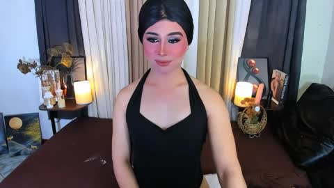 expensive_elise online show from May 20, 2026, 6:47 pm