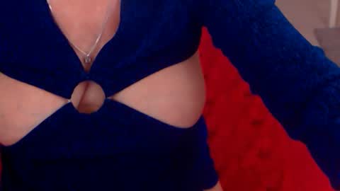 Alana online show from December 4, 2024, 11:02 pm