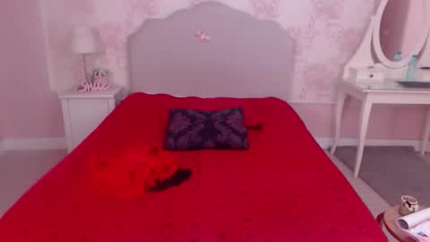 Alana online show from November 30, 2025, 8:46 pm