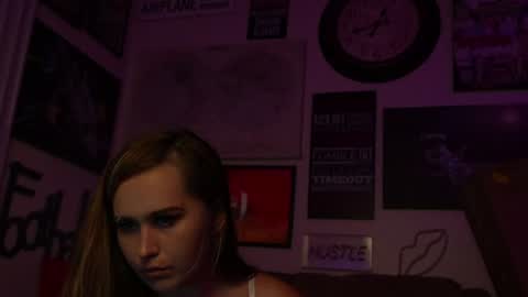 explicitshaybaby online show from June 15, 2026, 7:43 am