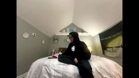 Explosivee andyy online show from October 22, 2025, 10:48 am