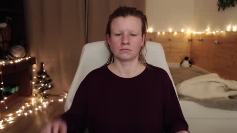 Crystal online show from December 19, 2024, 12:24 am