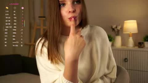 Hollywood or just holly online show from October 18, 2025, 1:12 pm