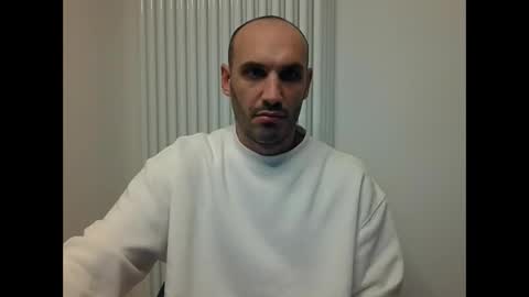 Extro online show from November 1, 2025, 11:07 pm