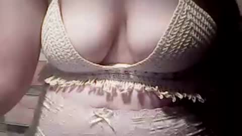 Snapshot of extremelydmilkyboobs chatting on August 7, 2026, 1:13 pm extremelydmilkyboobs online show from August 7, 2026, 1:13 pm