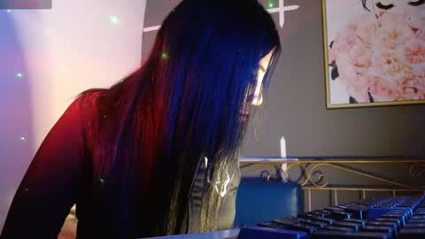 The Spoiled Simone  online show from September 26, 2025, 8:35 pm