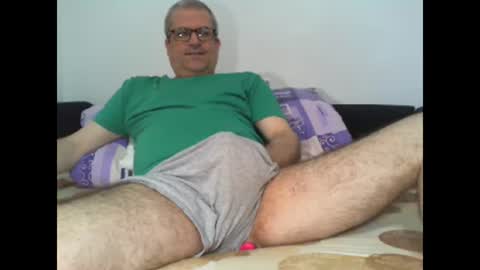 Snapshot of eyes12 chatting on May 19, 2026, 5:14 am GEORGE online show from May 19, 2026, 5:14 am