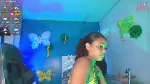 eylend_lisboa_ online show from April 20, 2026, 2:42 pm