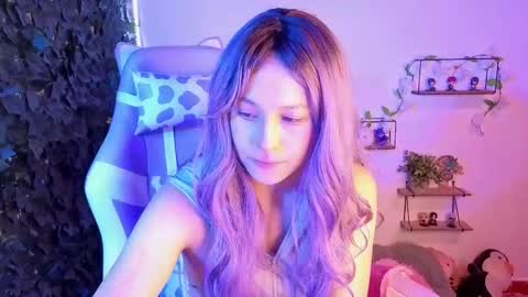 eymmy_24 online show from March 2, 2026, 1:30 am