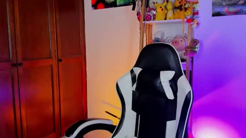 Emily online show from January 13, 2026, 6:57 pm