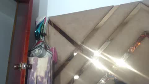 eyshaexotii online show from February 22, 2026, 2:34 am