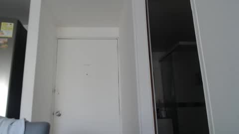 eyshaexotii online show from March 13, 2026, 3:18 pm