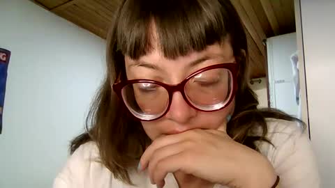 Snapshot of ezlngirl chatting on January 17, 2025, 1:03 pm Aimee online show from January 17, 2025, 1:03 pm