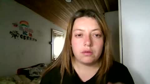 Snapshot of ezlngirl chatting on October 20, 2025, 6:52 pm Aimee online show from October 20, 2025, 6:52 pm